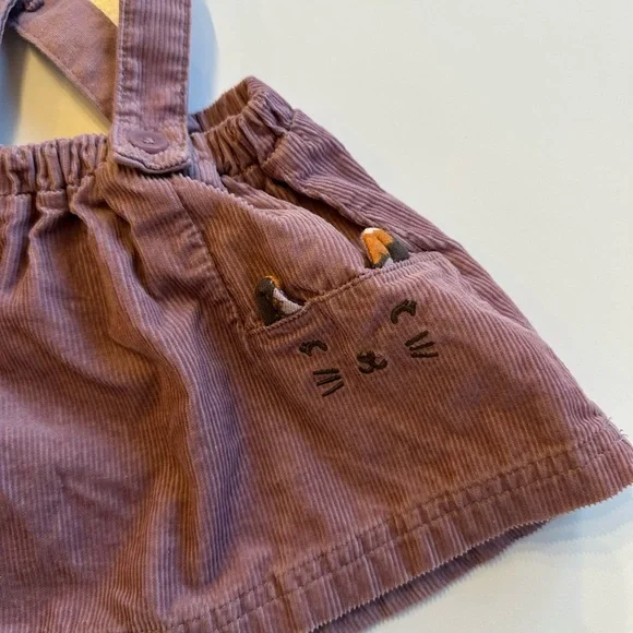 4/20$ Carter’s corduroy baby jumper/dress/skirt cat theme size 6 months - Picture 4 of 7